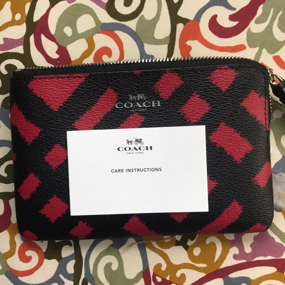 Coach Wristlet - Picture 5 of 5